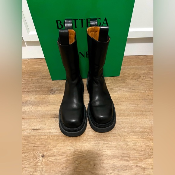 NWT Bottega Lug Sole Boots - Sz 38 with Box and dustbag - Picture 2 of 9